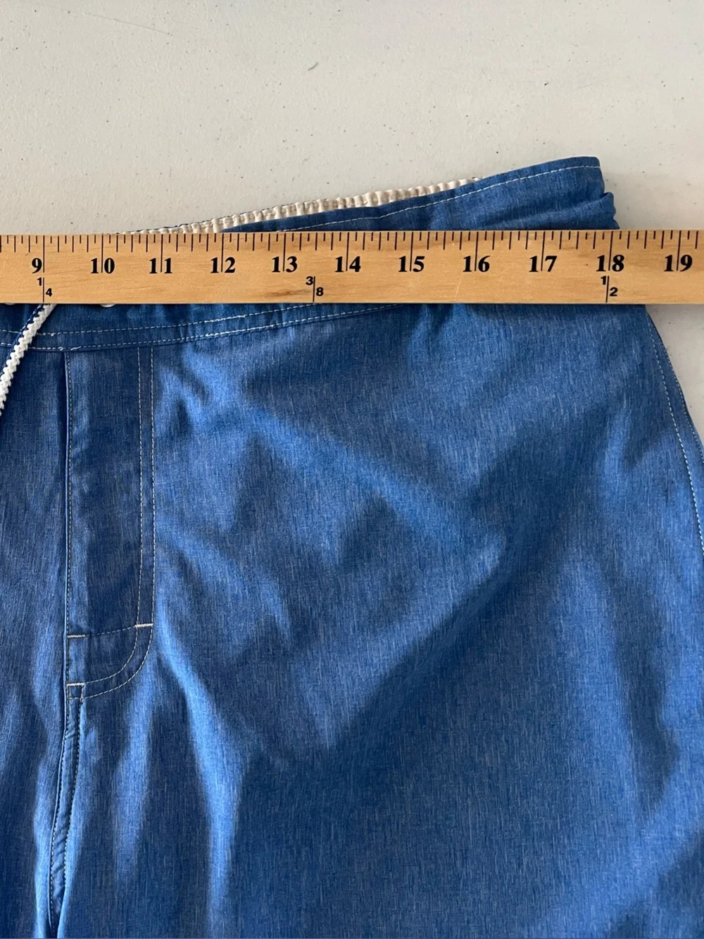 Johnnie-O Mens Elastic Surf Shorts Swim Trunks Blue Lightweight Drawstring Sz XL